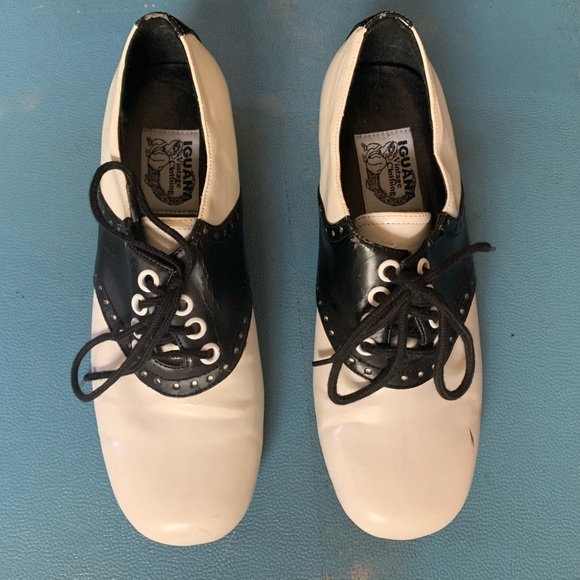 Oxford black and white size 6.5 women’s shoes - Picture 4 of 4